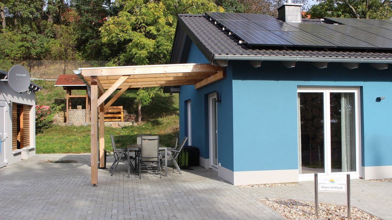 INSIDE, OUTSIDE INSIDE, OUTSIDE